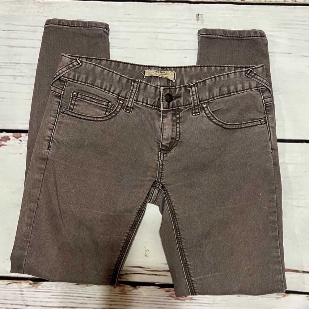 FREE PEOPLE women’s skinny ankle jeans in brown mid rise size 25 euc - Picture 9 of 16